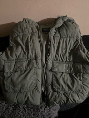 Love Tree Sage Green Quilted Puffer Vest
